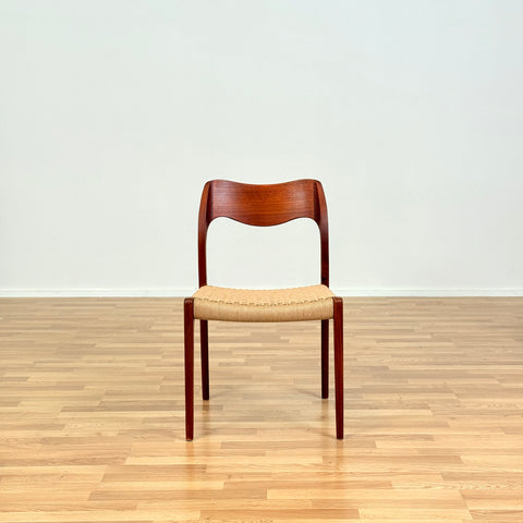 Danish set of 4 dining chairs 'model 71' by Niels O. Moller