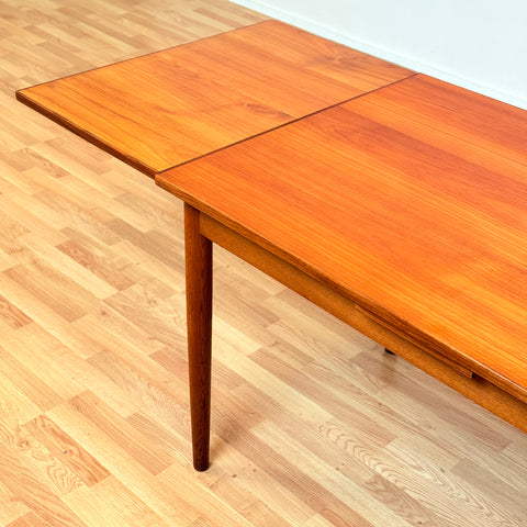 Danish rectangular dining table in teak