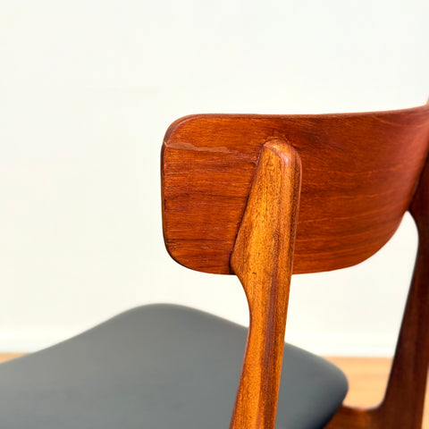 Danish set of 8 dining chairs in teak & walnut by Schiønning & Elgaard