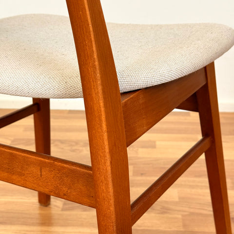Danish set of 6 dining chairs in teak & beech