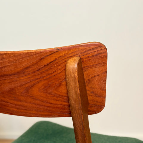Set of 8 dining chairs in teak & beech, 1950s-60s, Denmark