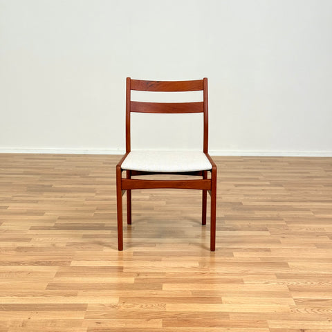 Swedish dining chairs in teak by Ulferts