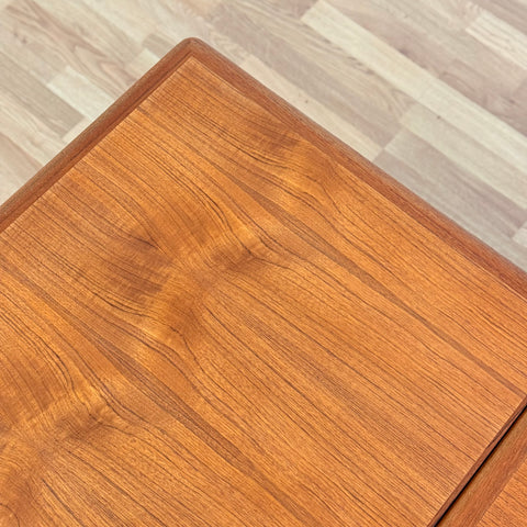 Danish dining table with in teak