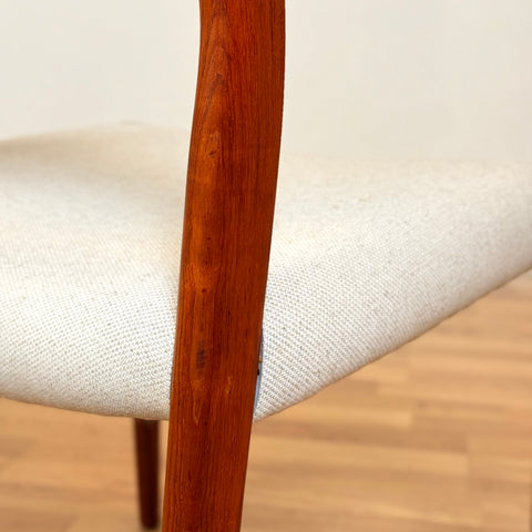 Danish set of 6 dining chairs 'model 71' by Niels O. Moller