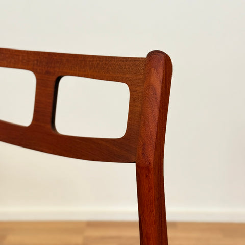 Set of 4 dining chairs in solid teak, 1950s-60s, Denmark