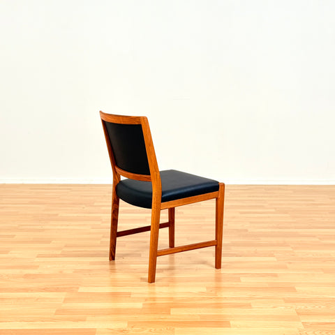 Swedish dining chairs in walnut by Skaraborgs Möbelindustri AB