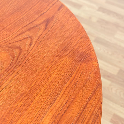 Danish round dining table in teak