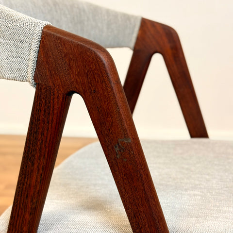 Danish set of 4 dining chairs in walnut