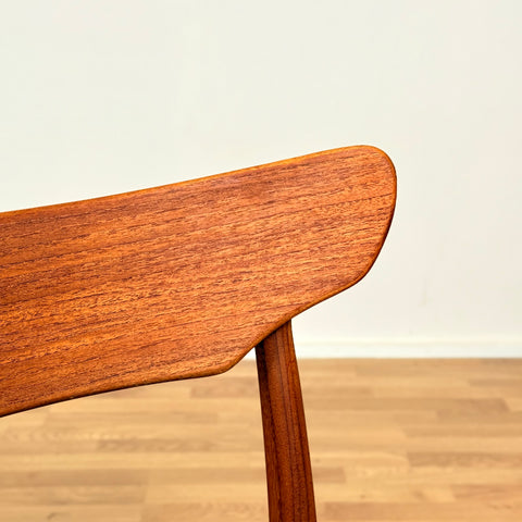 Danish set of 6 dining chairs in teak by Schiønning & Elgaard