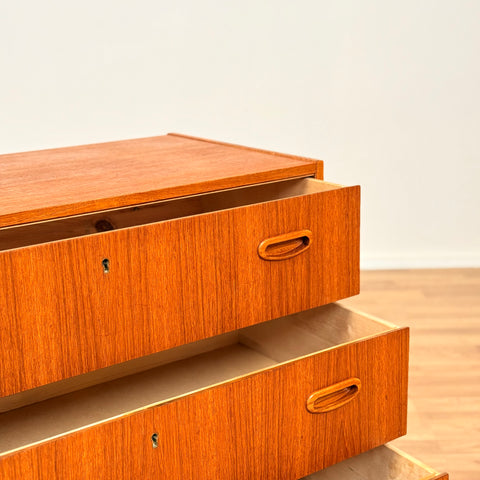 Chest of 3 drawers in teak, Sweden