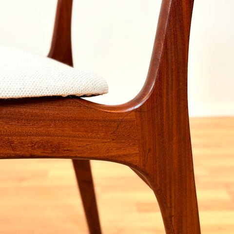 Danish set of 6 dining chairs in walnut by Eric Buch