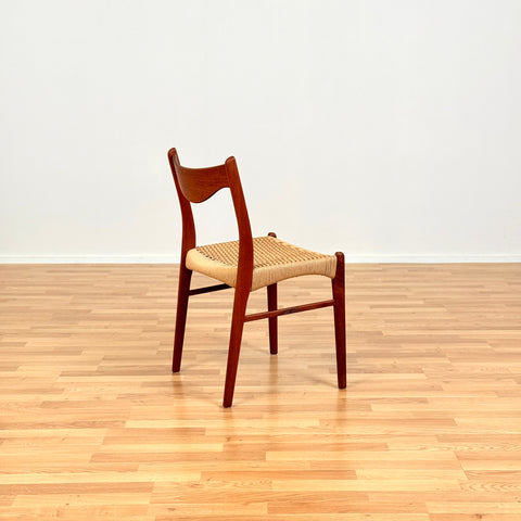 Single dining chair in teak by Arne Wahl Iversen for Glyngøre Stolefabrik, model 'GS60'