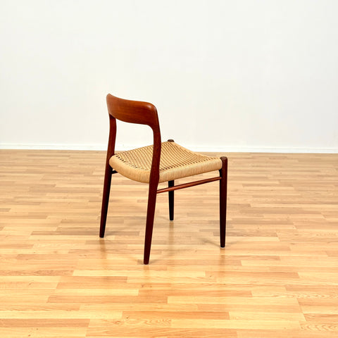 Danish set of 4 dining chairs 'model 75' by Niels O. Moller