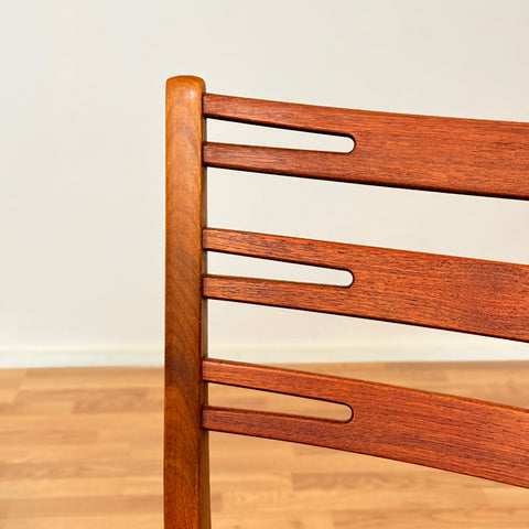 Danish set of 6 dining chairs "model 219" in teak & beech by Farstrup