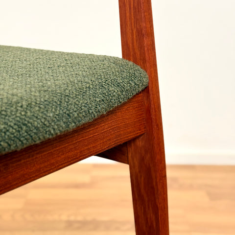 Set of 4 dining chairs in solid teak, 1950s-60s, Denmark