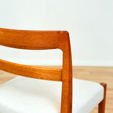 Swedish set of 4 dining chairs "Garmi" by Nilson Jonsson for Troeds
