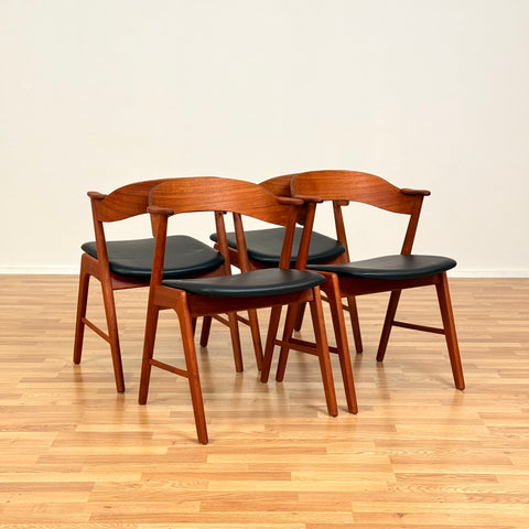 Danish dining chairs model 32 by Kai Kristiansen