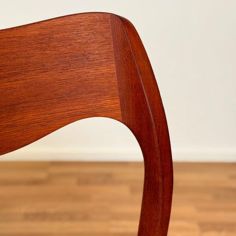 Danish set of 4 dining chairs 'model 71' by Niels O. Moller