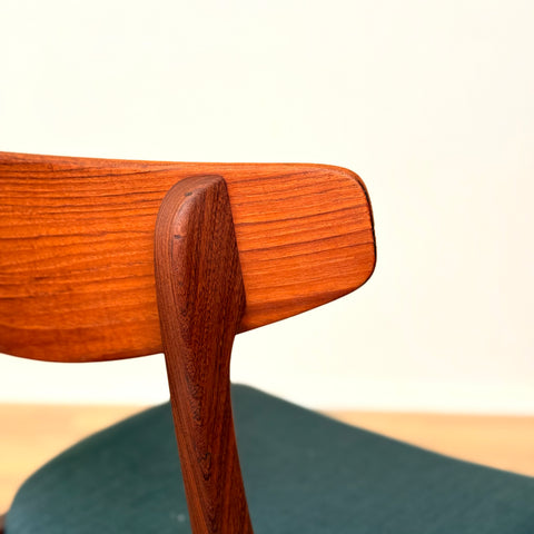 Danish set of 6 dining chairs in teak