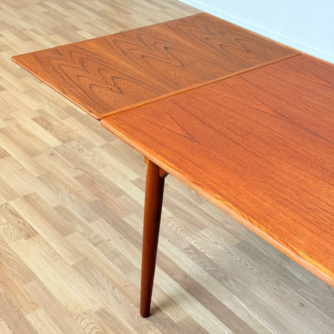 Danish rectangular dining table in teak by Omann Jun møbelfabrik a/s