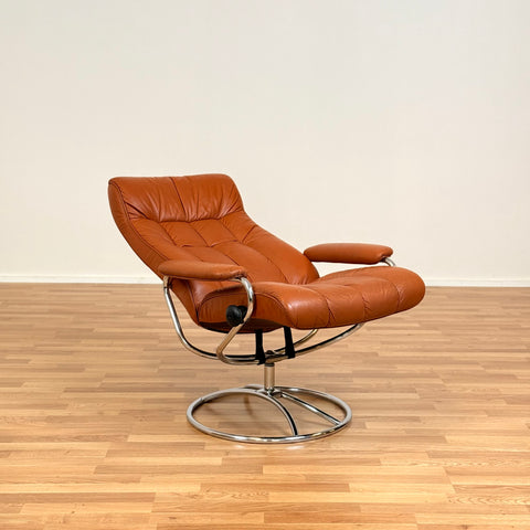 Norwegian armchairs in leather and chrome by Ekorners, Stressless