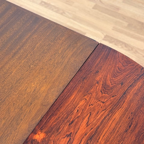 Danish round dining table by Arne Vodder for Sibast