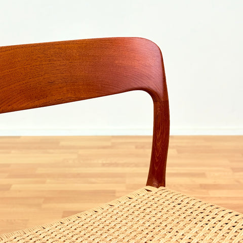 Danish set of 4 dining chairs 'model 75' by Niels O. Moller