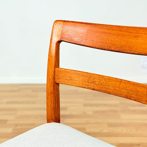 Swedish set of 4 dining chairs "Garmi" by Nilson Jonsson for Troeds