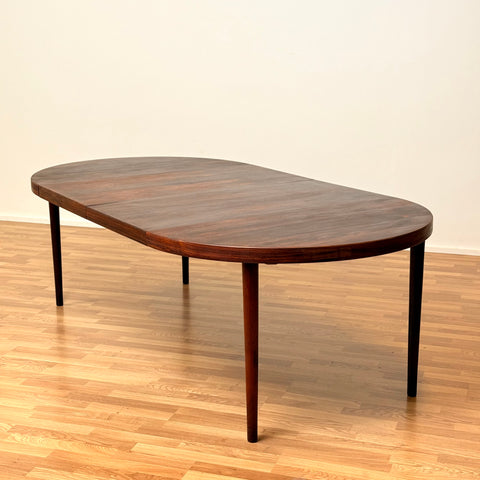 Danish round dining table by Kai Kristiansen for Feldballes Furniture Factory