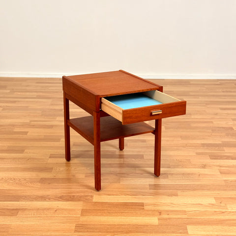 Swedish set of 2 bedside tables in teak