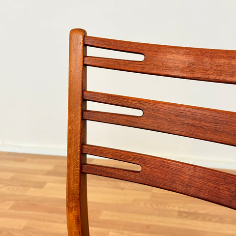 Danish set of 6 dining chairs "model 219" in teak & beech by Farstrup