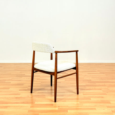 Danish set of 2 dining armchairs in walnut