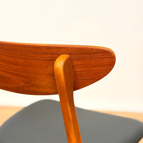 Danish dining chairs in teak & beech model 210 by Farstrup