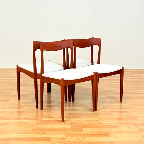 Danish set of 4 dining chairs in teak by Arne Vodder for Vamo Søderborg