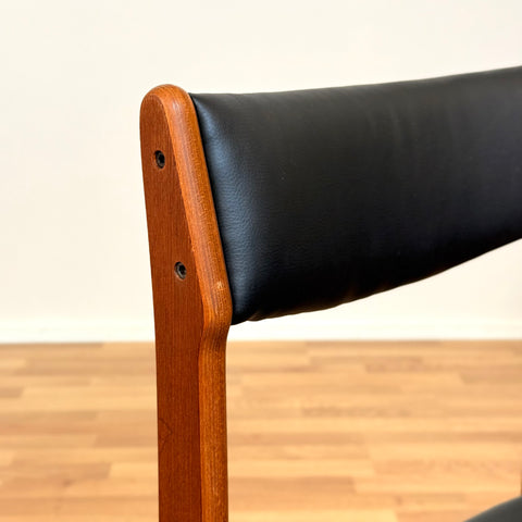 Danish set of 4 dining chairs by Erik Buch for Nova Stolefabrik