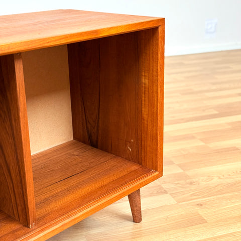 Small bookshelf in teak