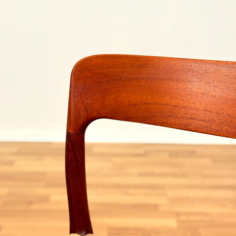 Danish set of 4 dining chairs 'model 75' by Niels O. Moller