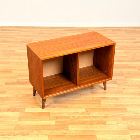Small bookshelf in teak