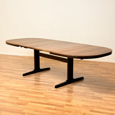 Danish oval dining table in oak by Farstrup