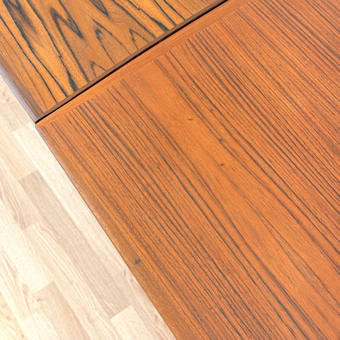 Danish dining table in teak