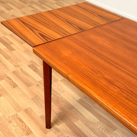 Danish dining table in teak