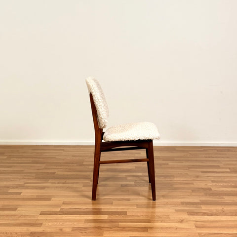 Danish set of 6 dining chairs in teak
