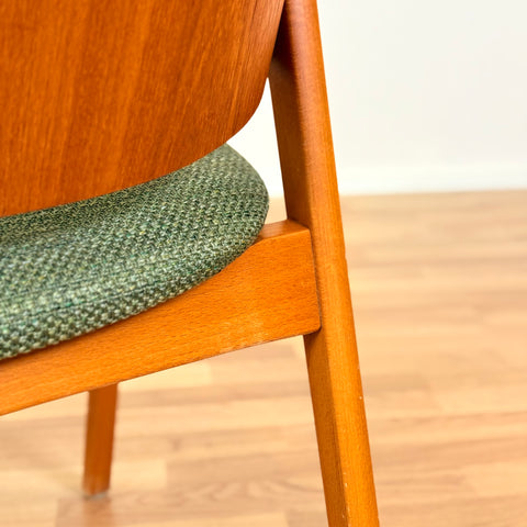 Swedish armchair in teak by Elias Barup for Gärsnäs