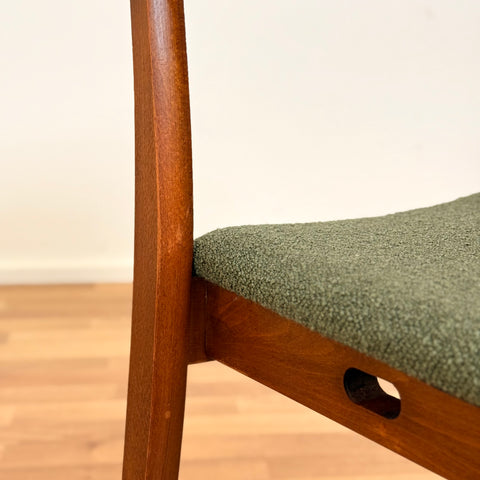 Set of 8 dining chairs in teak & beech, 1950s-60s, Denmark