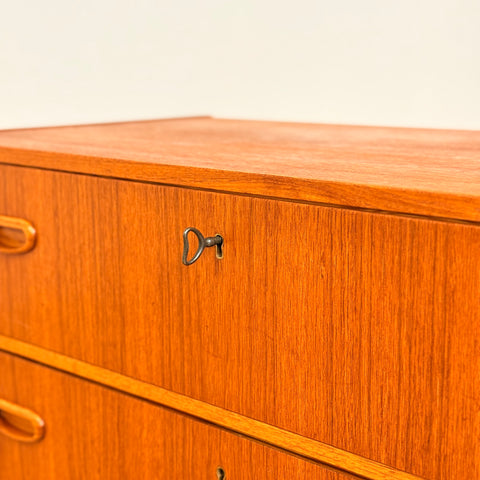 Chest of 3 drawers in teak, Sweden