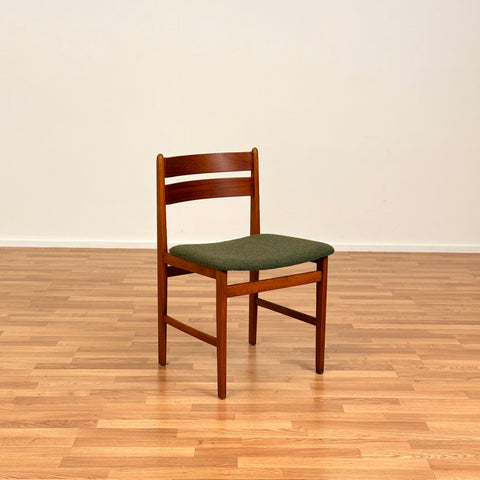 Set of 4 dining chairs in teak, 1950s-60s, Denmark