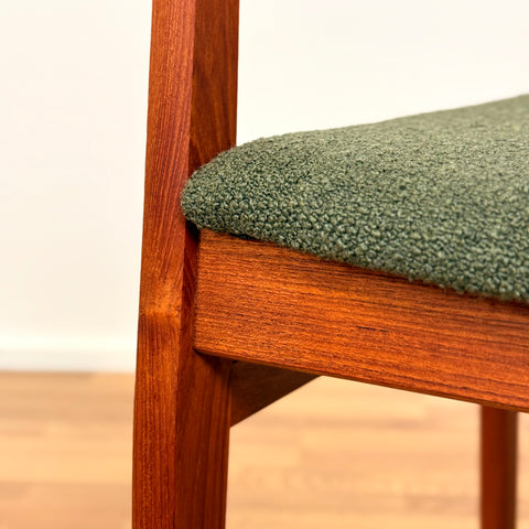 Set of 4 dining chairs in solid teak, 1950s-60s, Denmark