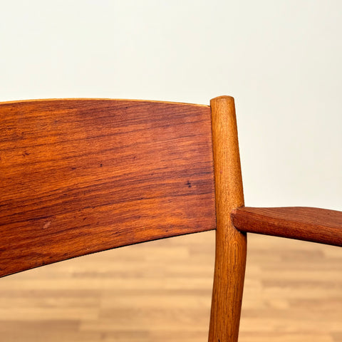 Danish set of 4 dining chairs in teak & oak by Borge Mogensen