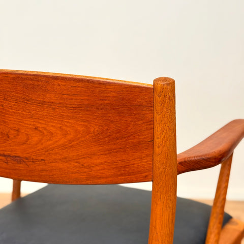 Danish set of 4 dining chairs in teak & oak by Borge Mogensen