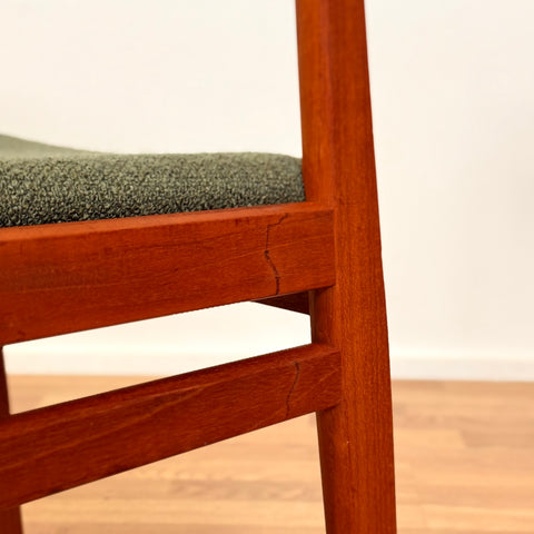 Set of 4 dining chairs in solid teak, 1950s-60s, Denmark